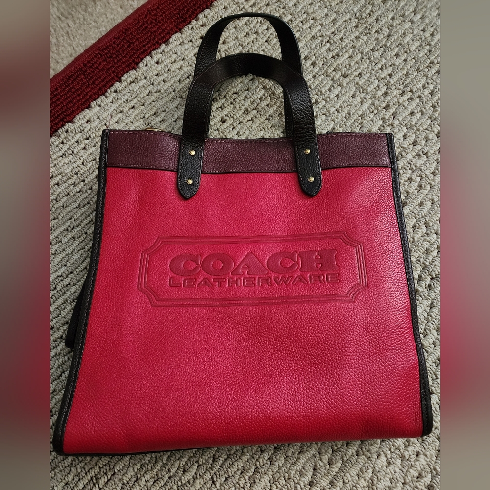 Coach Field Tote in Colorblock 30 inch with Coach Badge - Picture 2 of 5